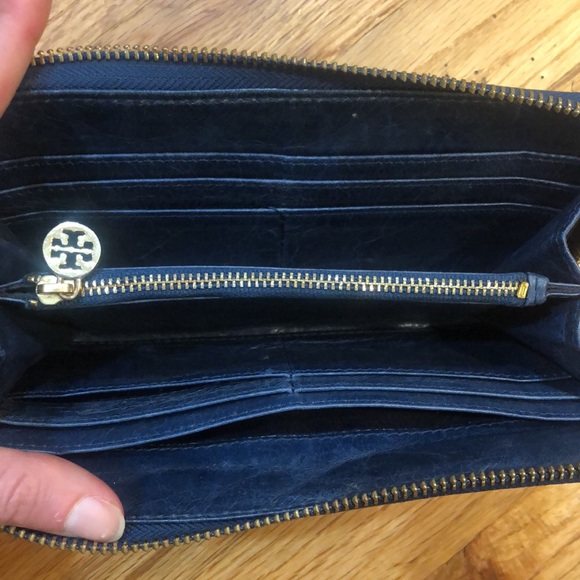 Tory Burch blue Long card wallet with change purse - Picture 5 of 10
